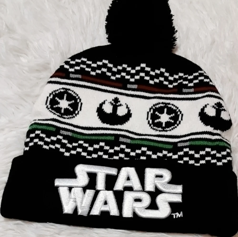 Star Wars Embroidered Pom-Pom Top Beanie